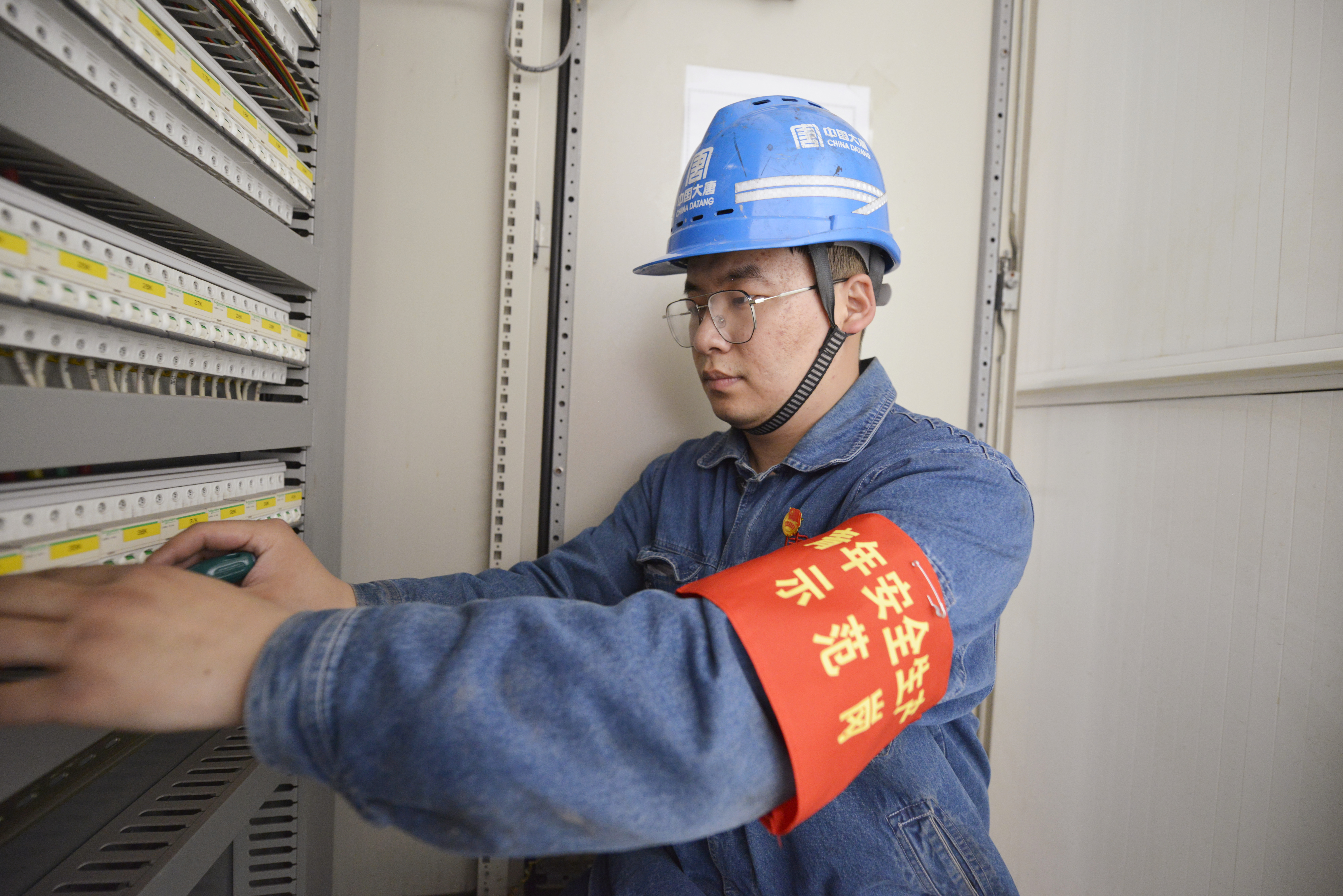 【最美大唐人】全國優(yōu)秀共青團員張浩男（武安發(fā)電公司） (2).jpg